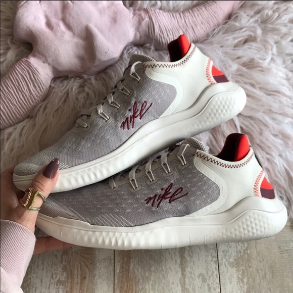 NWT Nike Free RN Rare - Picture 3 of 7